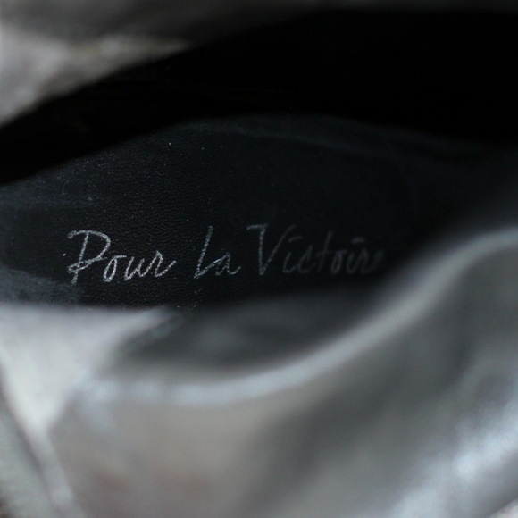 Pour La Victoire Sexy, Stunning, Studded Panthea - Picture 7 of 7